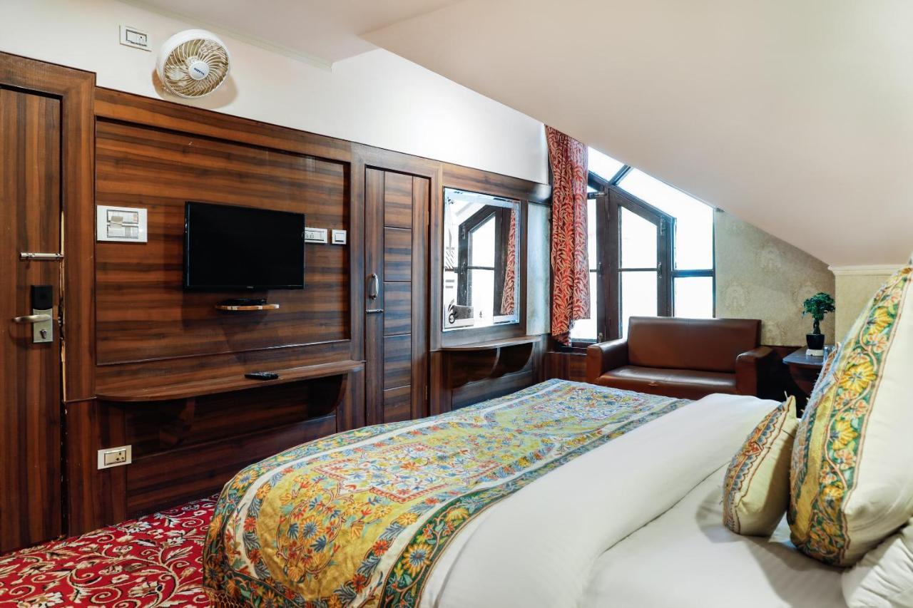 Pahalgam Retreat Hotel Buitenkant foto
