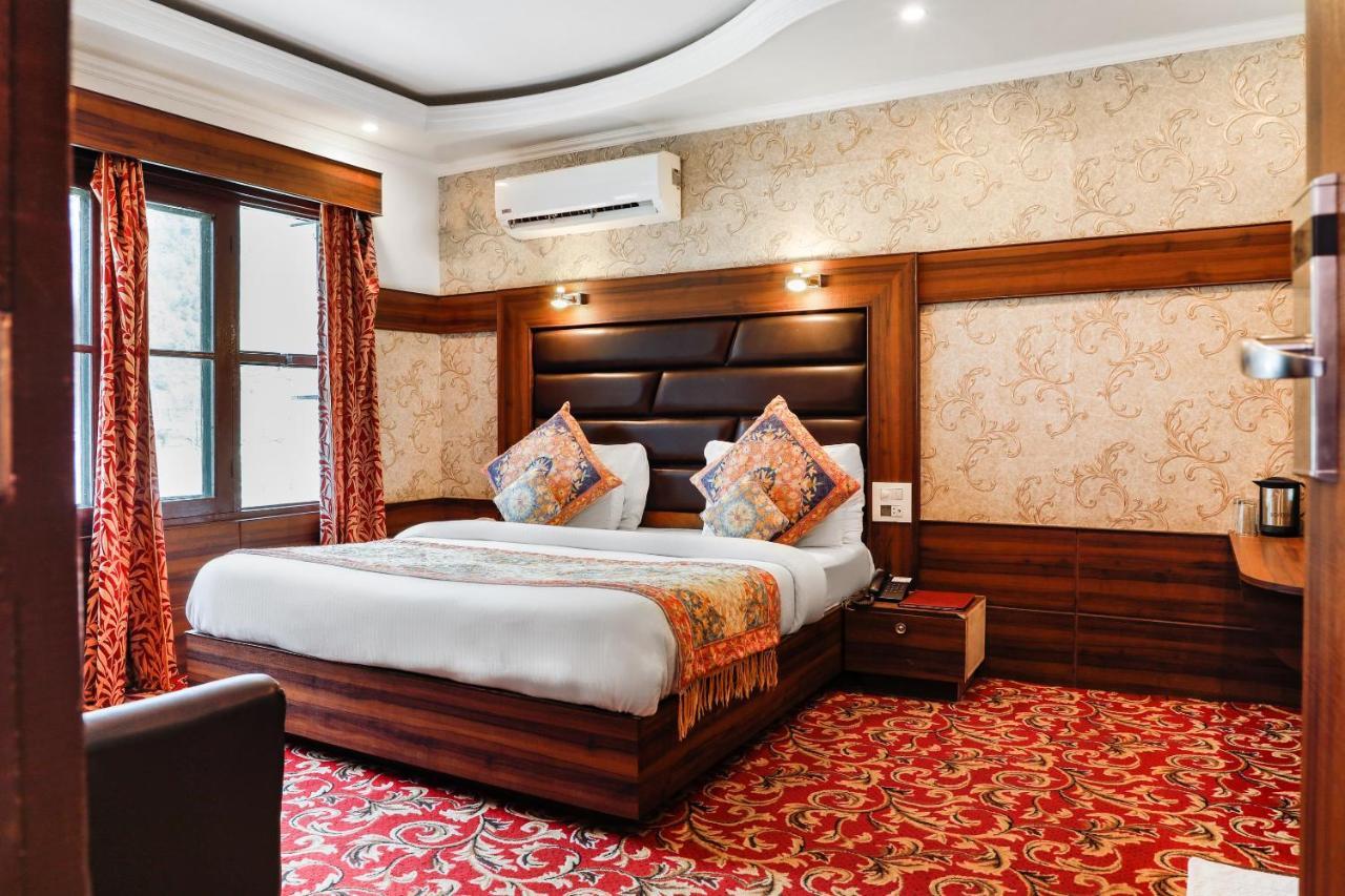 Pahalgam Retreat Hotel Buitenkant foto